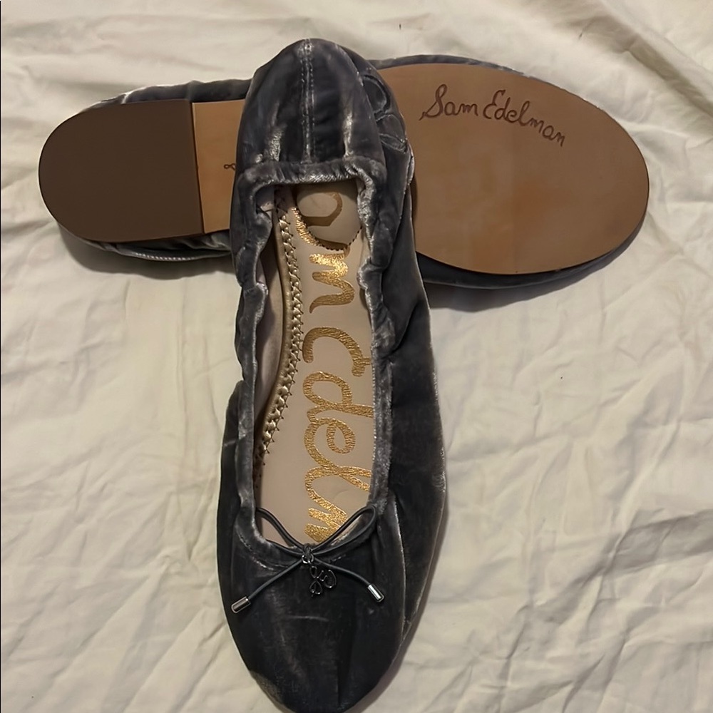 Sam Edelman Gray Loafers with Classic Design